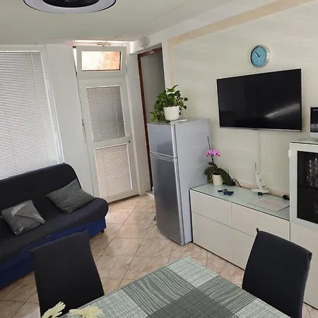 Miklus Apartamento *