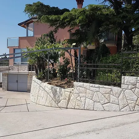 Miklus Apartament *
