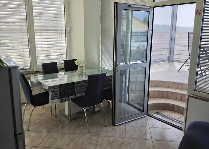 Miklus Διαμέρισμα